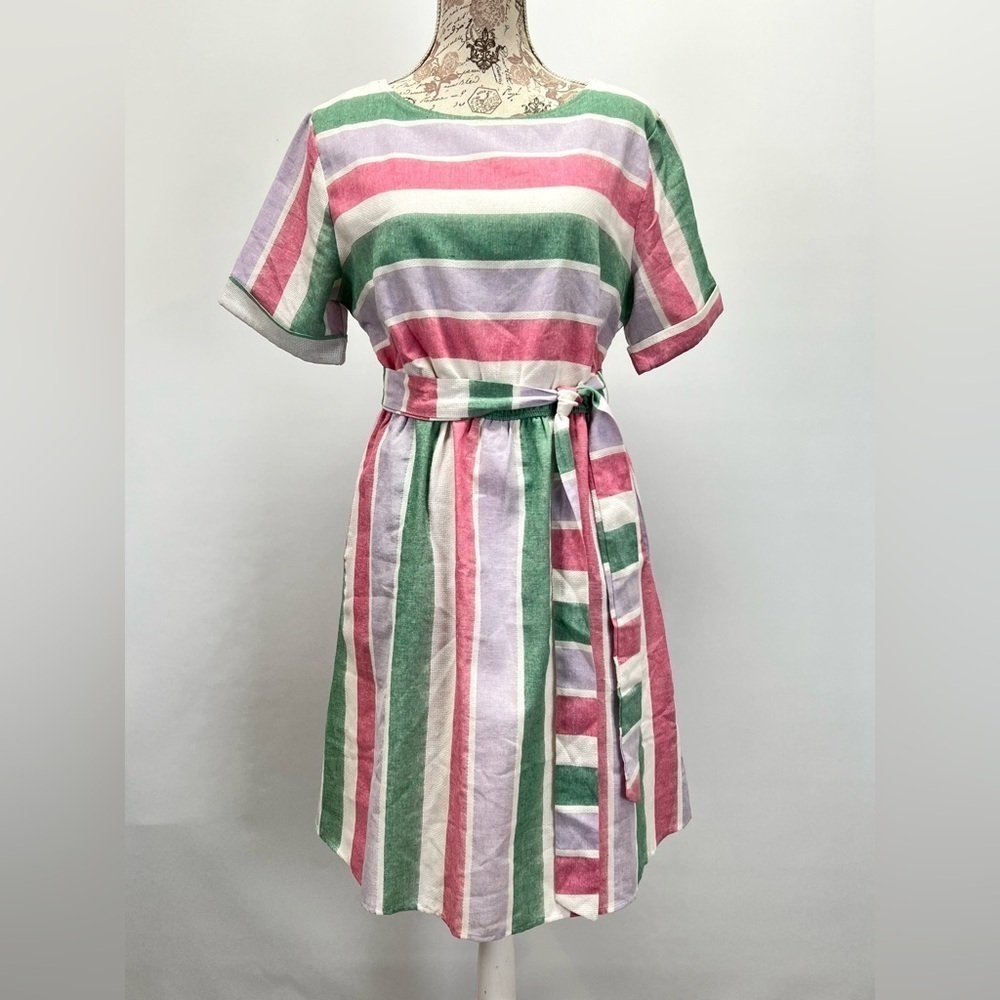 CES FEMME Green, white‎ and pink stripe short sleeve tie waist dress size M. - Picture 10 of 16